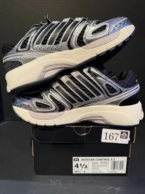 Women’s Adidas Adistar size 5.5W thumbnail 2