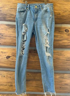 Universal Threads Skinny Jeans thumbnail 1