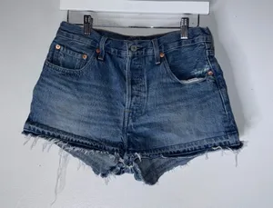 Levi’s‎ 501 Cut Off Jean Shorts Size 28 thumbnail 1