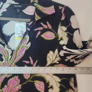 Karen Kane Black and Pink Floral Print Blouse Size Medium NWT thumbnail 9