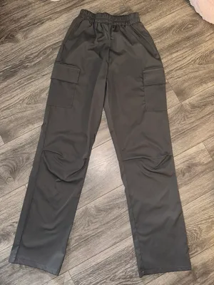 Pretty Little Thing Cargo Pants thumbnail 4