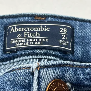Abercrombie & Fitch Simone High Rise Ankle Flare Womens Size 26 / 2R Denim Jean‎ thumbnail 2