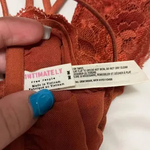 ✨FP Intimates Strappy Back Lace Sz Medium Bandeau✨ thumbnail 7