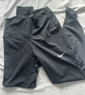 Nike Leggings thumbnail 1