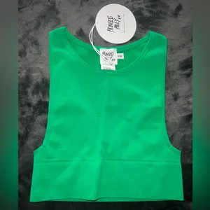 Princess Polly Grace Tank Top in Green Size S/M New with tag thumbnail 7