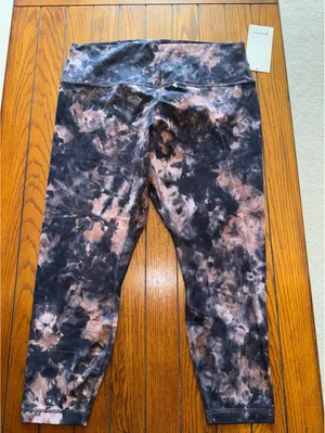 Lululemon Align High Rise 25” Diamond Dye Pink Pastel Size 18 NWT thumbnail 3
