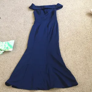 Kleinfeld size 4 formal dress thumbnail 5