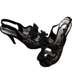 Velvet Heart Nude under lace‎ peep to lace bow heels Size 8 B41 thumbnail 2