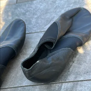 Capezio Black leather jazz shoes thumbnail 5