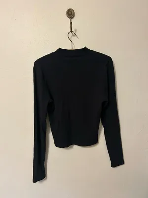Abercrombie & Fitch Black Long Sleeve thumbnail 2