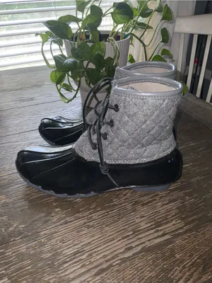 Ocean + Coast Women’s Quilted Grey and Black Waterproof Lace-Up Duck Boots 7 thumbnail 5
