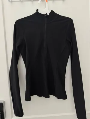 Alo Yoga Long Sleeve Top thumbnail 2