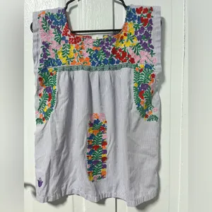 J Marie Floral Embroidered purple and white seersucker sleeveless top size small thumbnail 3