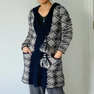 Anthropologie Fiets Voor2 Wool Blend Hooded Tassel Cardigan Sweater in Navy Beige Medium thumbnail 4