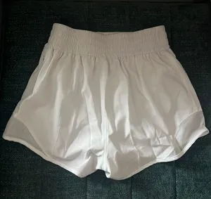 xs White Shorts thumbnail 2