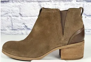 Clark’s Artisan Tan Maypearl‎ Daisy Ankle Booties thumbnail 1