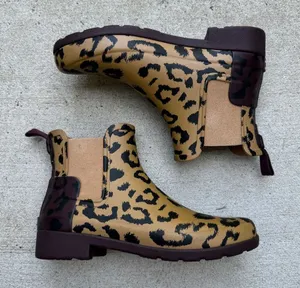 Hunter Original Leopard Animal Print Chelsea Rain Boot size 6 thumbnail 1