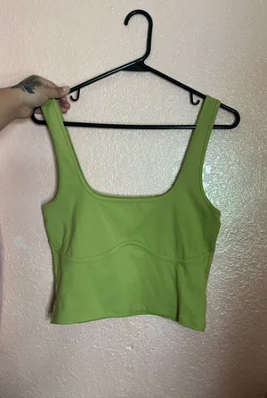 Abercrombie tank crop thumbnail 1