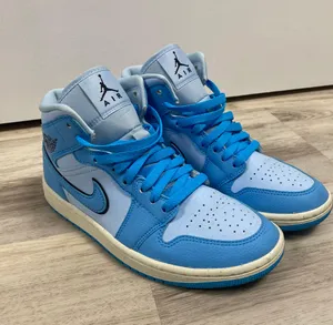 Nike Air Jordan 1 Mid Blue Sneakers thumbnail 1