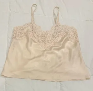 Wacoal Lace Trim Satin Camisole Top - Cream/Ivory - Women’s Size M thumbnail 1