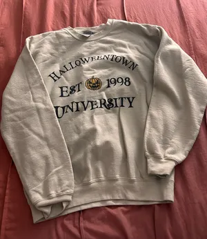 Halloweentown Sweatshirt Gildan thumbnail 1