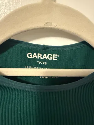 Garage Green Seamless Crop Top thumbnail 2