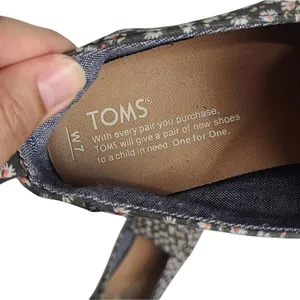 TOMS Alpargata Daisy Floral Print‎ Slip On Canvas Shoes Black Size 7 thumbnail 4