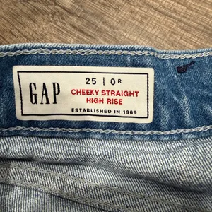 GAP Women's Light Blue Ombré Straight Leg Jeans thumbnail 6