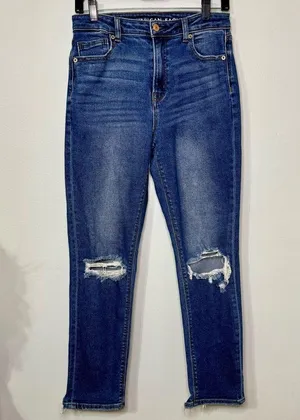 American Eagle High Rise Mom Jeans Distressed Stretch Blue Size 4 thumbnail 2
