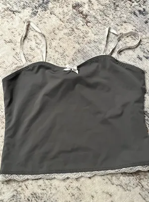 Top Edikted Crop thumbnail 1