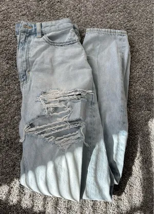 American Eagle Jeans thumbnail 1