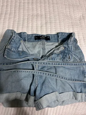 Hollister Shorts thumbnail 3