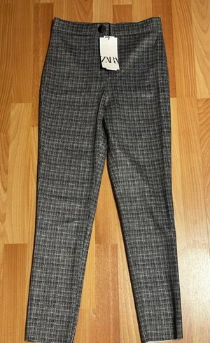 Zara Monochrome Checkered Trousers thumbnail 1