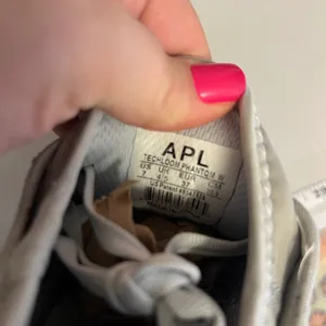 APL TechLoom Phantom Grey White Running‎ Shoes Womens Size 7 Propelium Low Top thumbnail 7