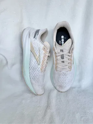 Brooks Hyperion Womens 8 Shoes Beige Running Racing Walking Gym 1203961B419 thumbnail 9