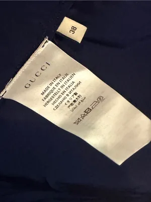 Gucci Navy Silk Blouse with Cream Contrast Trim size 38 US 2 - Missing Buttons thumbnail 4