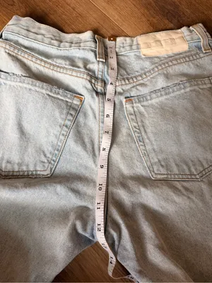 GRLFRND Light Wash Distressed Knee-Slit Straight Jeans thumbnail 6