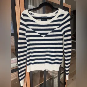 Vintage y2k American Eagle AE sweater navy striped wool v crew knit preppy 2010 thumbnail 5