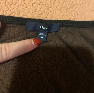 Gap Sheer Detailed Black Tee thumbnail 5