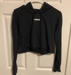 Cropped Gymshark sweatshirt thumbnail 1