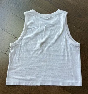 Lululemon lavender swiftly cropped tank thumbnail 2