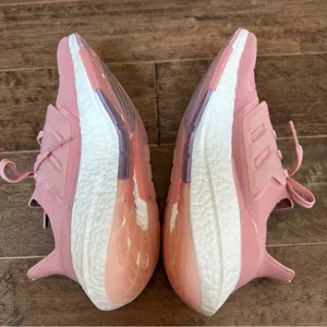 Adidas Ultraboost 22 Shoes thumbnail 3
