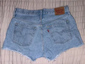 Levi’s 501 Jean Shorts thumbnail 3
