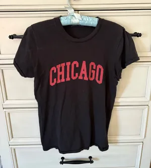 Brandy Melville Chicago tee thumbnail 1