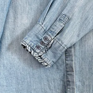Kensie Jeans Blue Denim‎ Shirt Ruffle Mandarin Collar Long Sleeve Light Wash XL thumbnail 8
