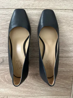 Naturalized black heels - NWOT thumbnail 2