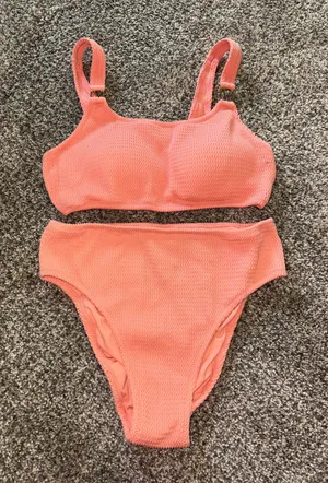Victoria’s Secret Coral Textured Bikini Set L/XL thumbnail 1