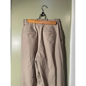 Uniqlo Women's Size XS 24-25 Pleated Wide Leg Straight Leg Trousers Khaki Beige thumbnail 7