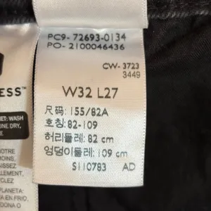 Levis 501 Original Cropped Jeans Faded Black High Rise Button Fly 72693-0134 W32 thumbnail 8