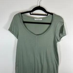 Project Social T‎ Womens Sage Green High Low Scoop Neck T-Shirt Dress Size Small thumbnail 3